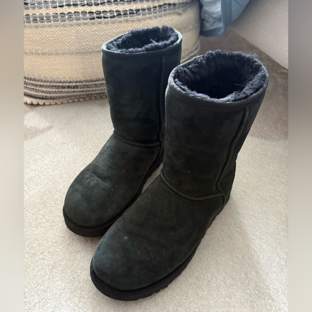 UGG Classic Short II boots  Black size 7